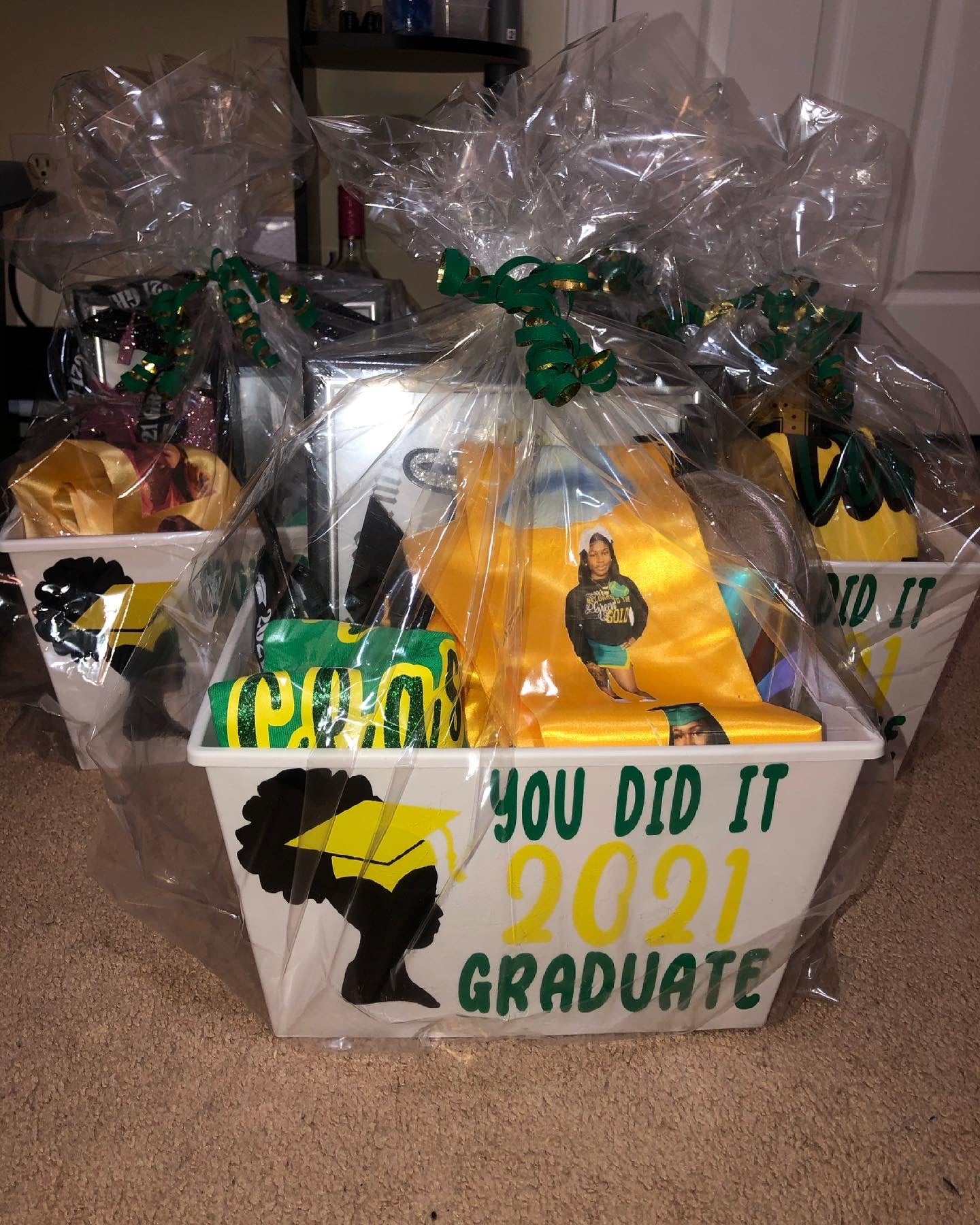 Graduation Basket